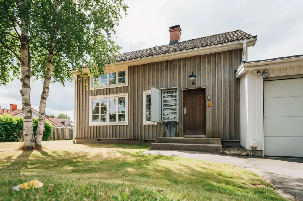 semesterklar villa i juli els kerhetschecken som minskar riskerna n r huset st r tomt